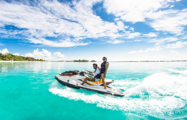 Unforgettable 30-Minute Jet Ski Tour in Dubai – Speed Through Stunning Waters and Views